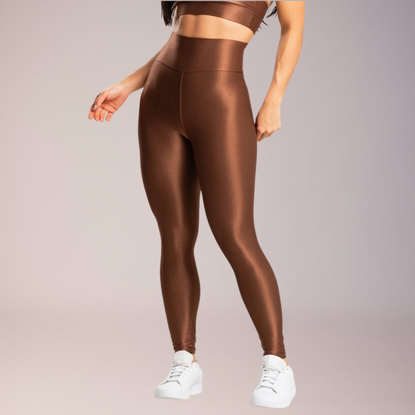 Legging fitness canelada cintura alta em tecido trilobal feminino