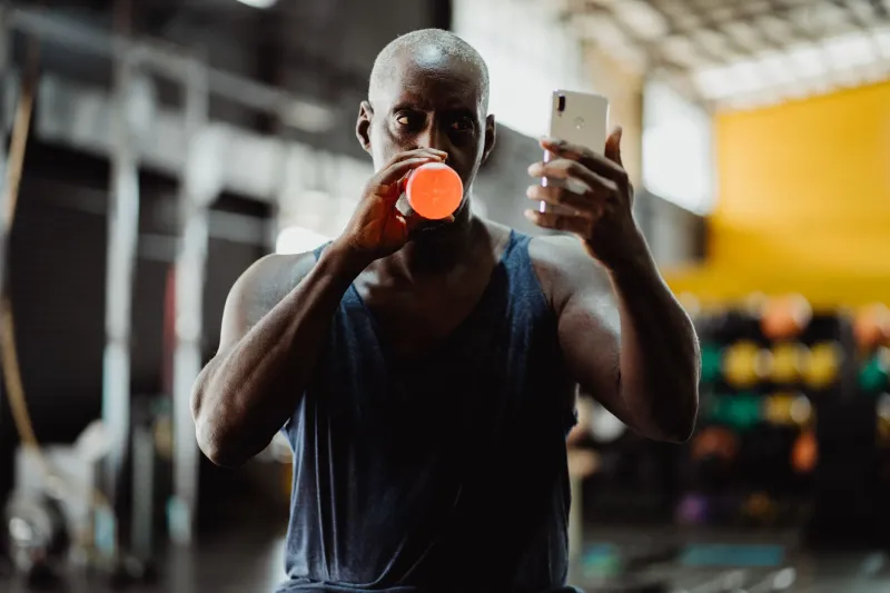 Post, Buy, Repeat: How Gym Mirror Selfies Are Quietly Running Your Fitness Budget